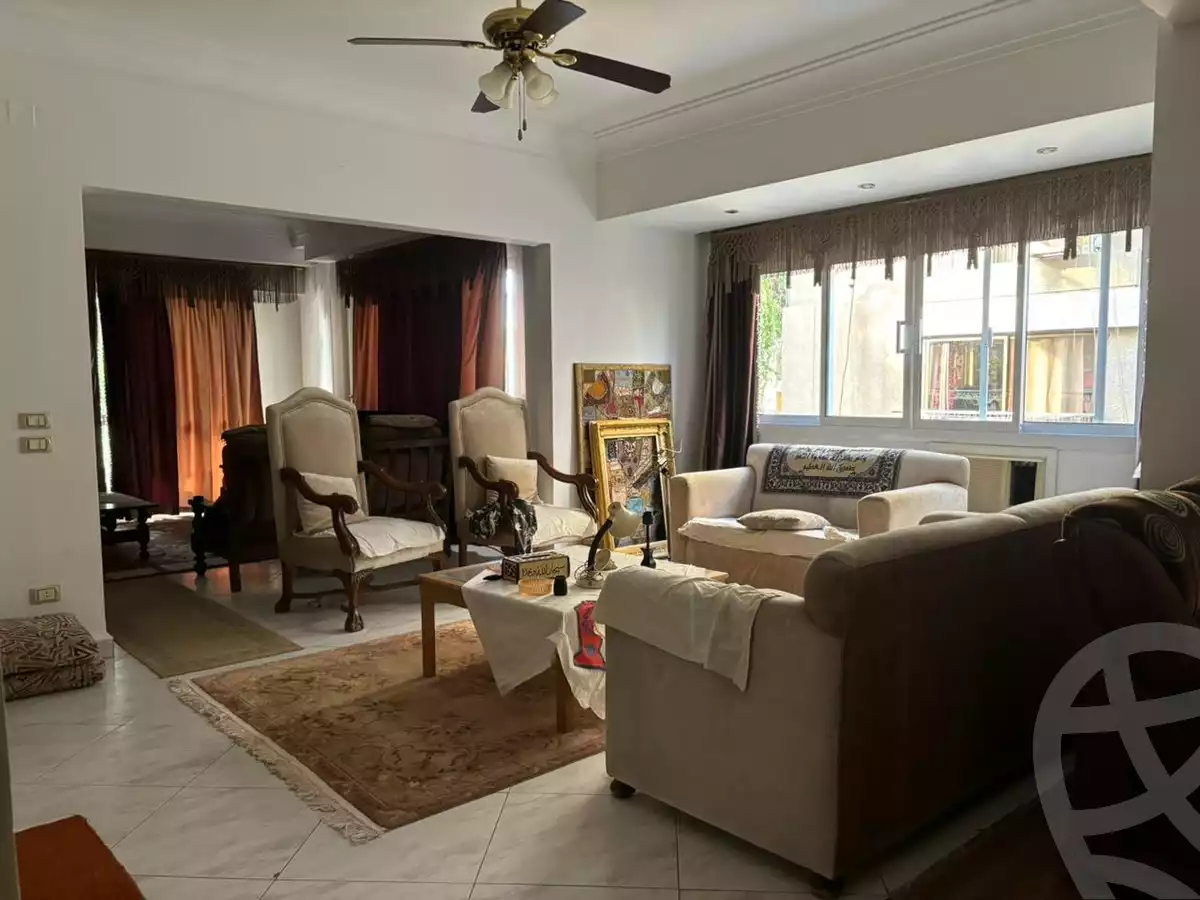 https://aqarmap.com.eg/en/listing/4738950-for-sale-cairo-el-maadi-sarayat-el-maadi-street-11