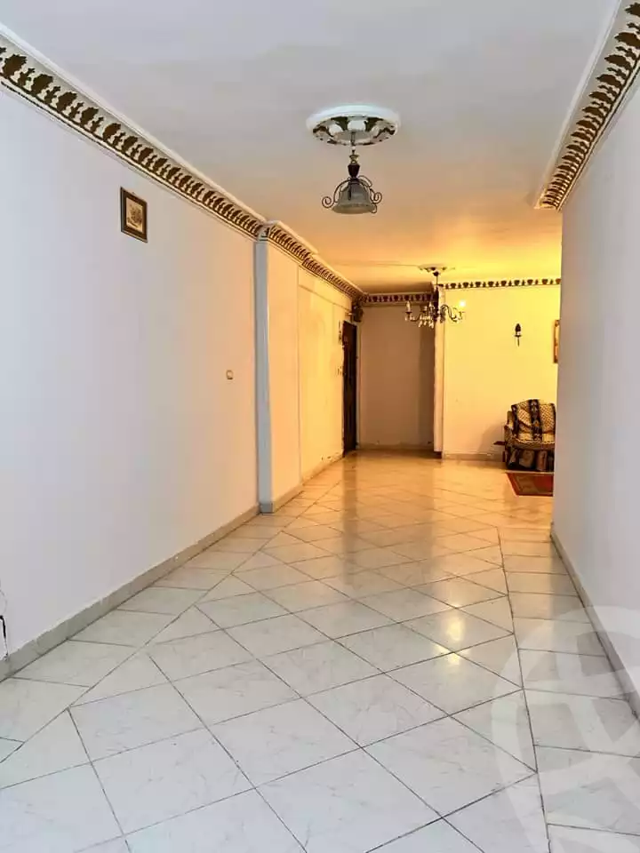 https://aqarmap.com.eg/ar/listing/4756590-for-sale-alexandria-miami-shr-jml-bd-lnsr