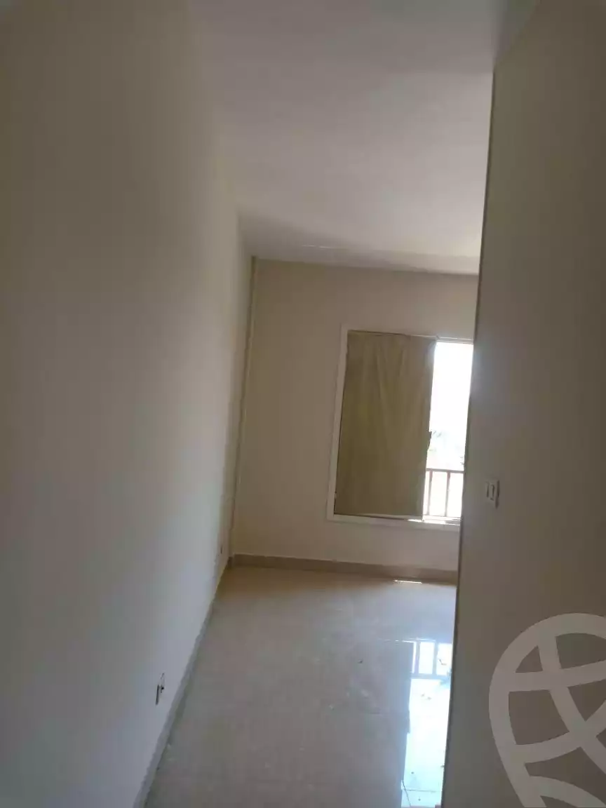 https://aqarmap.com.eg/ar/listing/4786448-for-sale-cairo-new-cairo-lrhb-city-phase-6-ibn-sina-st