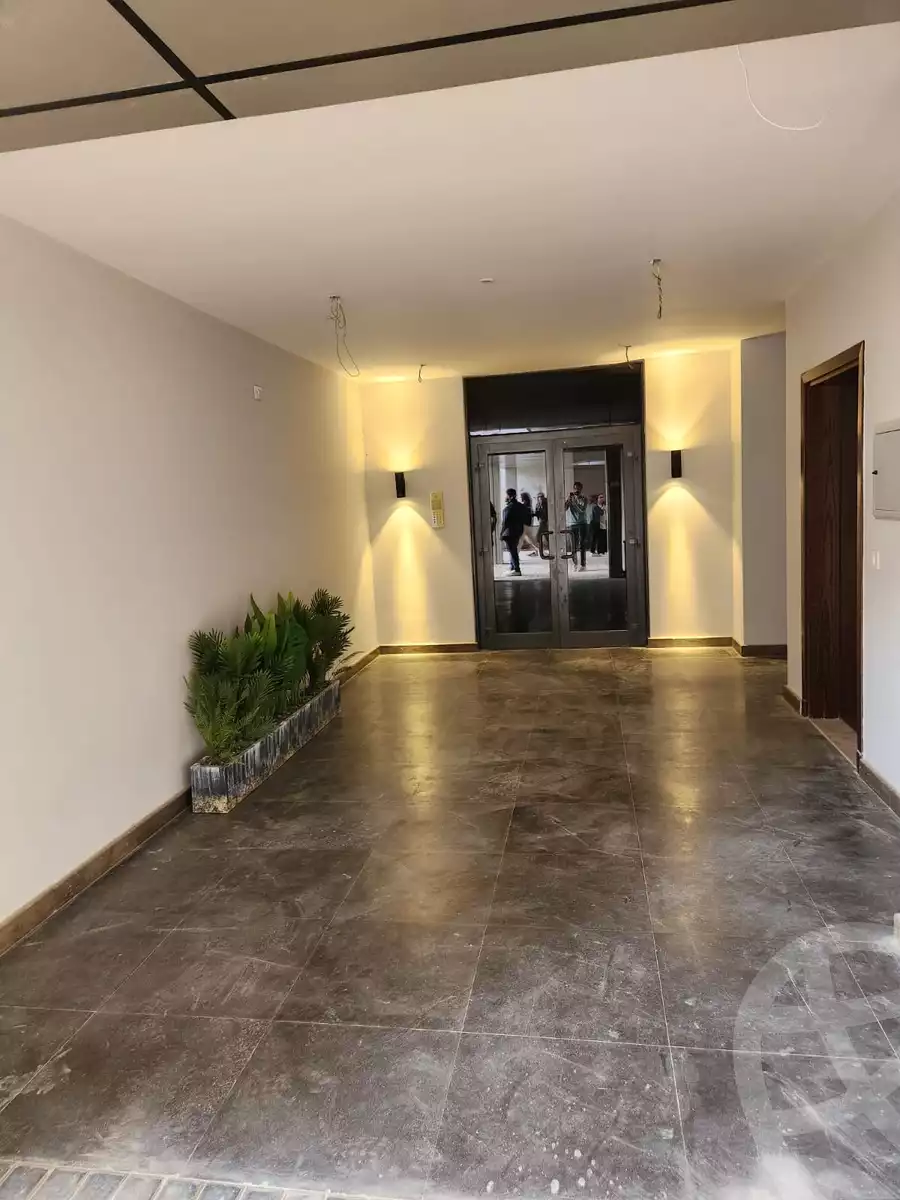 https://aqarmap.com.eg/en/listing/4790105-for-sale-cairo-el-sheikh-zayed-city-compounds-zyd-wr-llttwyr-z-tower