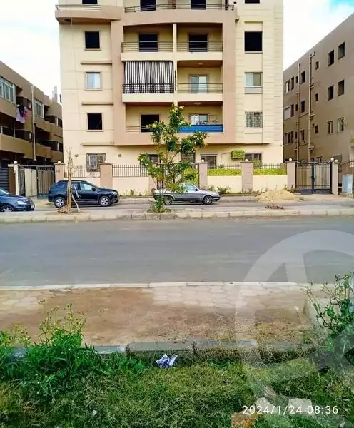 https://aqarmap.com.eg/ar/listing/4794711-for-sale-cairo-el-shorouk-lhy-lwl-shrq-neighborhood-1