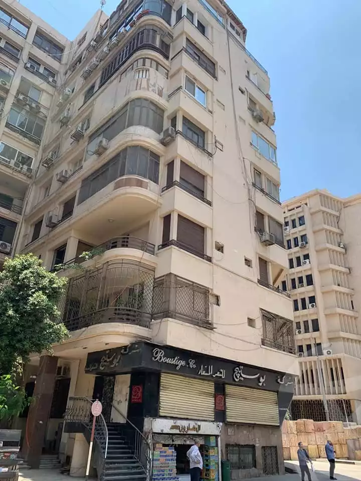 https://aqarmap.com.eg/en/listing/4831233-for-sale-cairo-garden-city