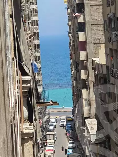 https://aqarmap.com.eg/ar/listing/4841912-for-sale-alexandria-el-asafra-l-sfr-bhry