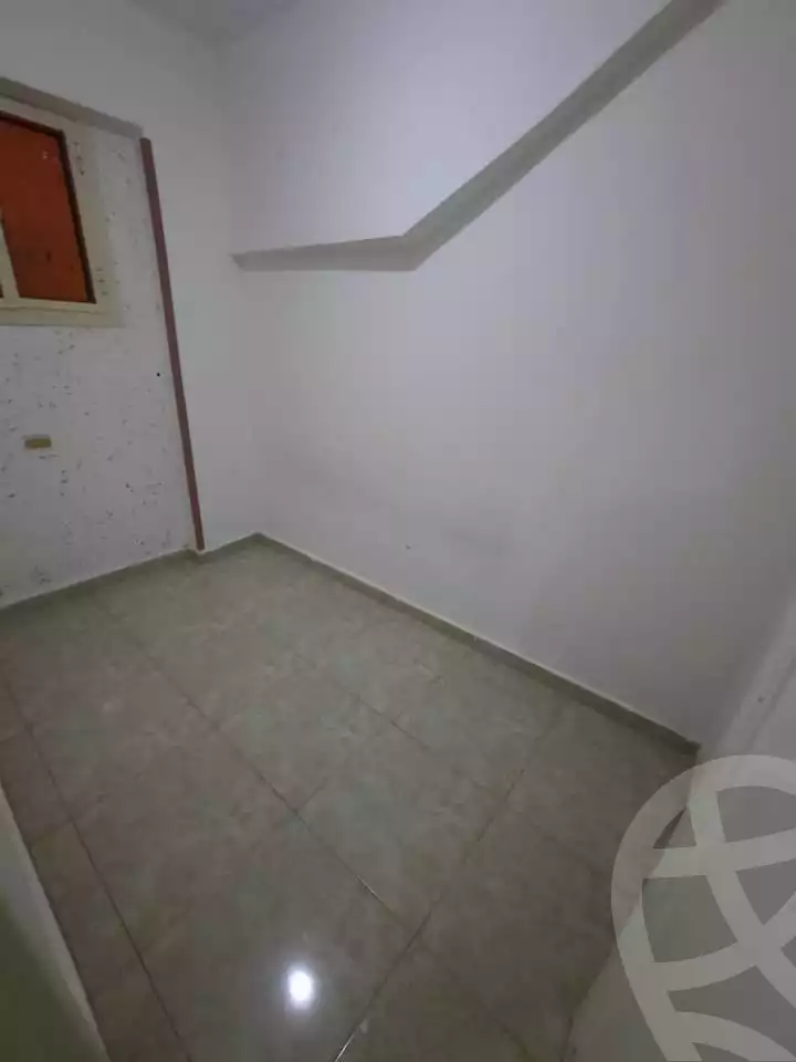 https://aqarmap.com.eg/en/listing/4848081-for-sale-alexandria-el-hanouvel-gabir-hafez-st