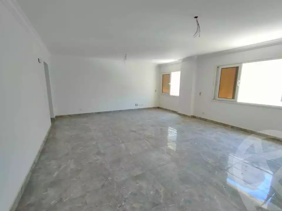 https://aqarmap.com.eg/ar/listing/4852845-for-sale-alexandria-zezenia-ahmed-othman-st