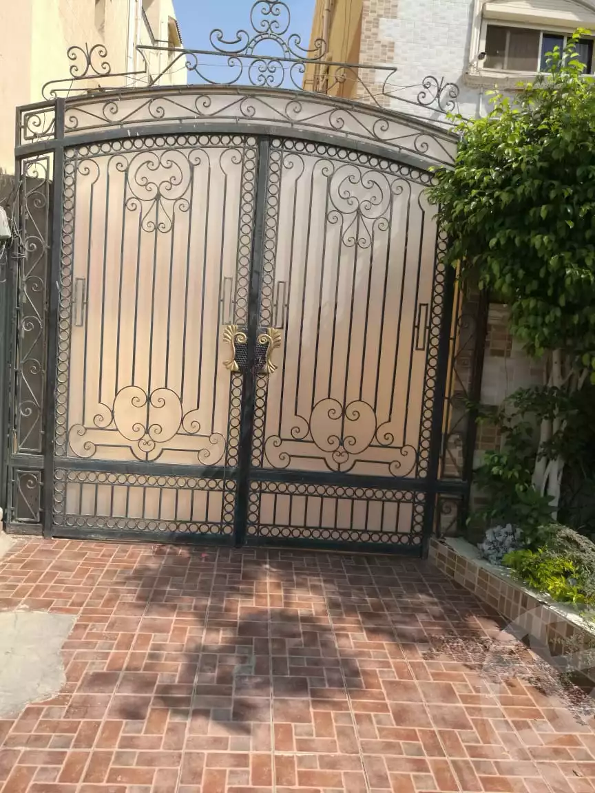 https://aqarmap.com.eg/en/listing/3748726-for-sale-cairo-el-shorouk-lhy-lthny-grb-neighbourhood-2-k