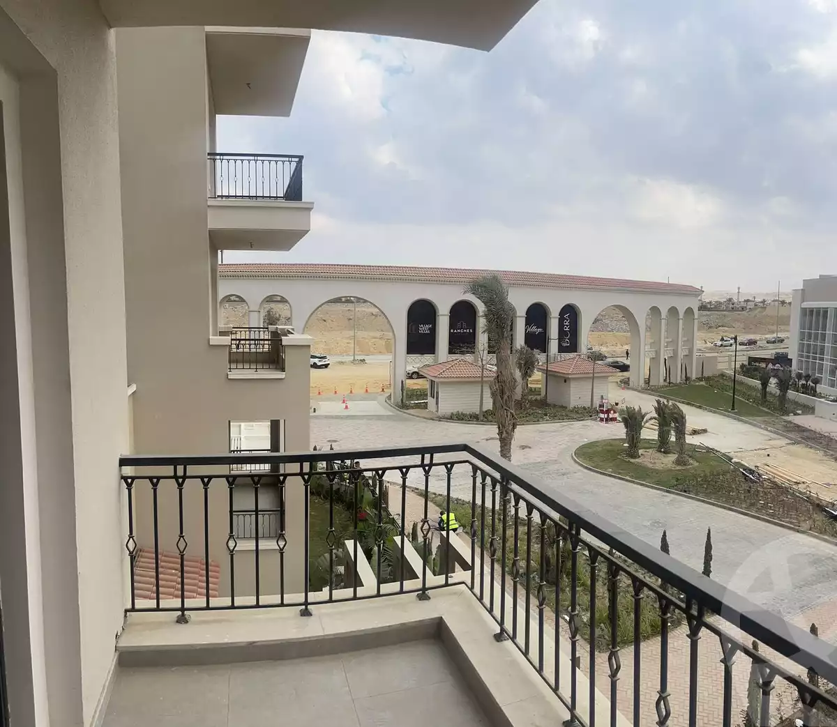 https://aqarmap.com.eg/ar/listing/4858869-for-sale-cairo-el-sheikh-zayed-city-compounds-kmbwnd-fyldj-wyst-dr-llttwyr