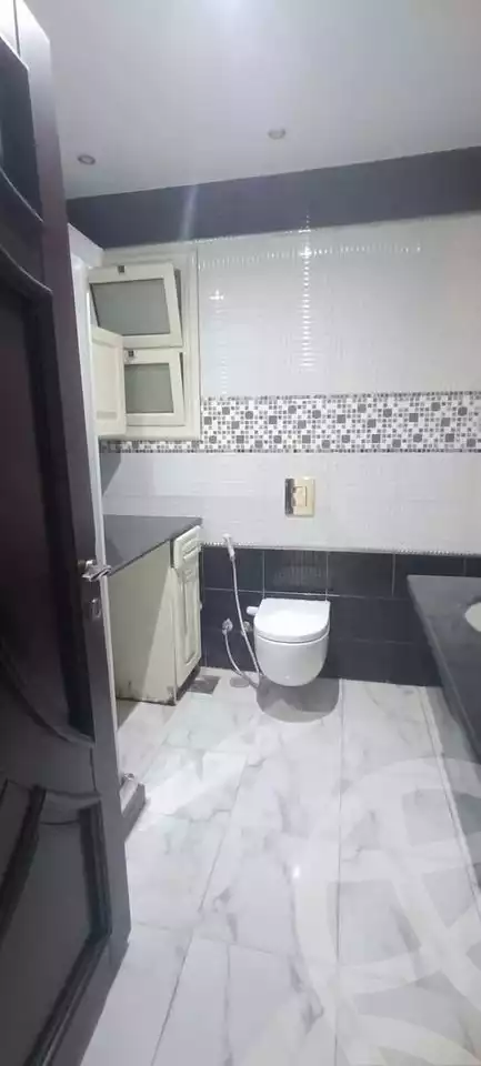 https://aqarmap.com.eg/en/listing/4859762-for-rent-cairo-el-maadi-zahraa-el-maadi-al-khamseen-st