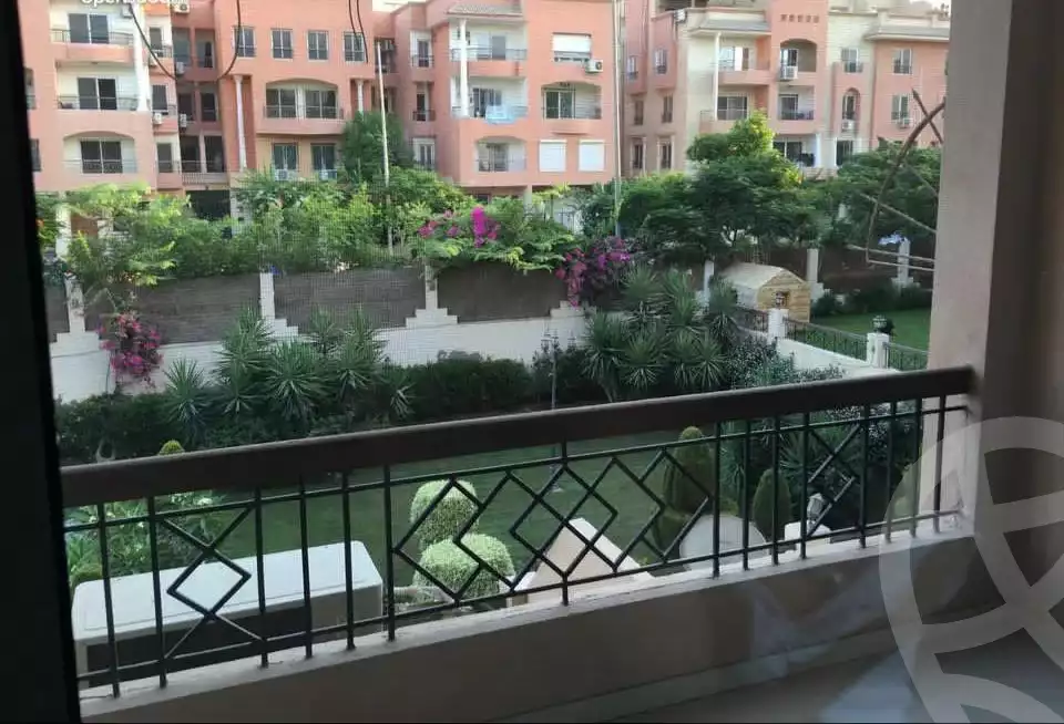 https://aqarmap.com.eg/en/listing/4864519-for-sale-cairo-el-sheikh-zayed-city-compounds-kmbwnd-ljwmn