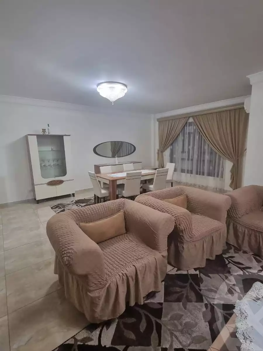 https://aqarmap.com.eg/ar/listing/4865022-for-rent-cairo-new-cairo-lrhb-city-phase-5-ibn-al-nafees-st