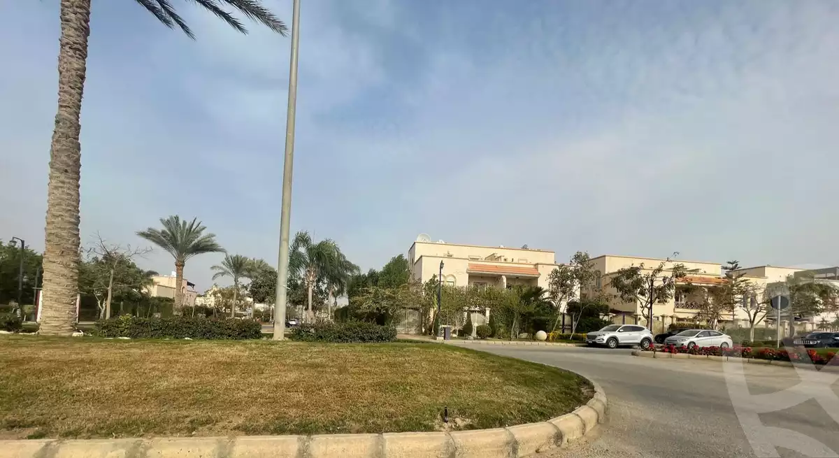 https://aqarmap.com.eg/ar/listing/4879807-for-sale-cairo-el-sheikh-zayed-city-compounds-greens