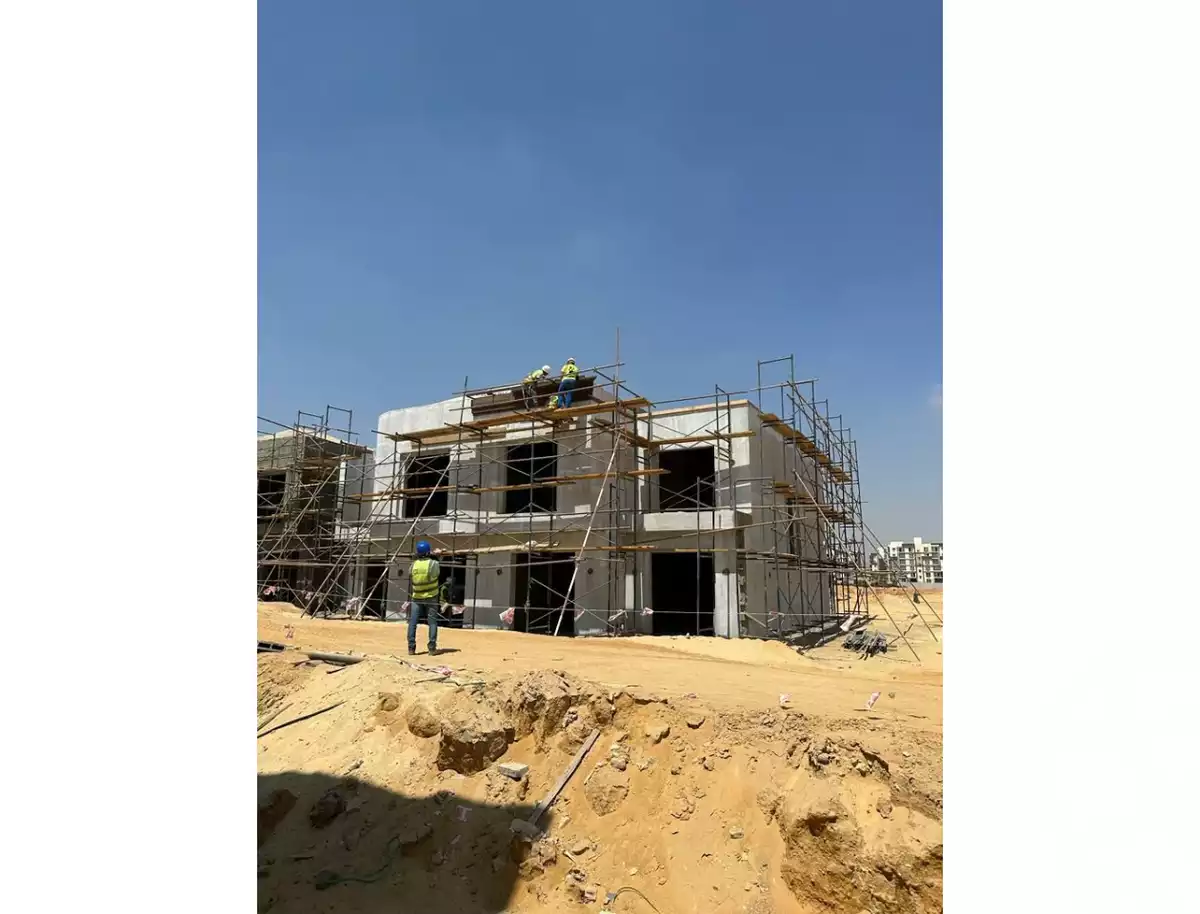 https://aqarmap.com.eg/en/listing/4881544-for-sale-cairo-el-sheikh-zayed-city-compounds-kmbwnd-fyldj-wyst-dr-llttwyr