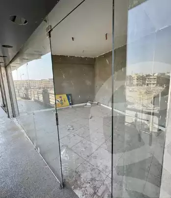 https://aqarmap.com.eg/ar/listing/4911695-for-rent-cairo-al-oubour-el-hay-el-tany