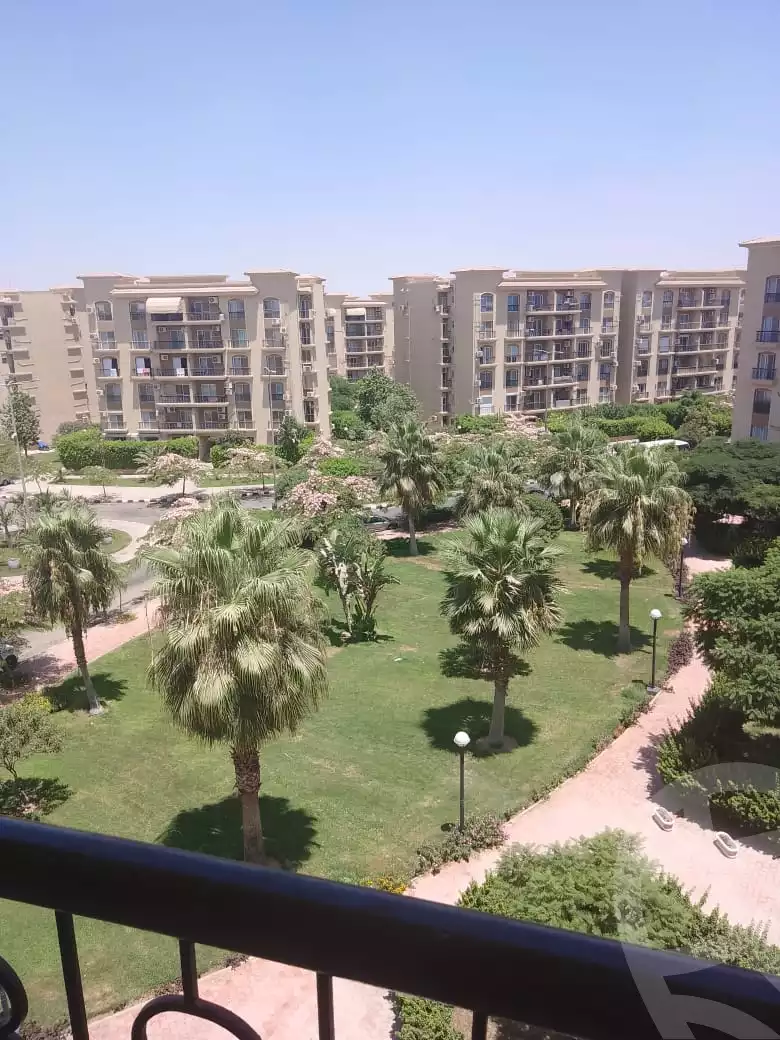 https://aqarmap.com.eg/ar/listing/4955217-for-rent-cairo-new-cairo-lrhb-city-mtdd-lrhb-phase-10