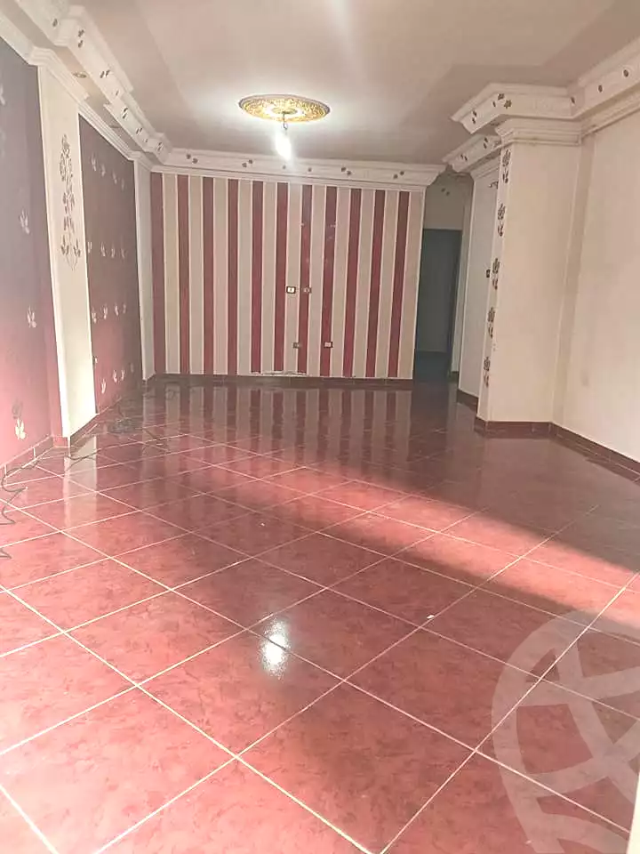 https://aqarmap.com.eg/ar/listing/4956390-for-sale-alexandria-moharram-bey