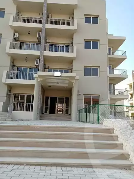 https://aqarmap.com.eg/ar/listing/5706469-for-sale-cairo-el-sheikh-zayed-city-compounds-dh-drys