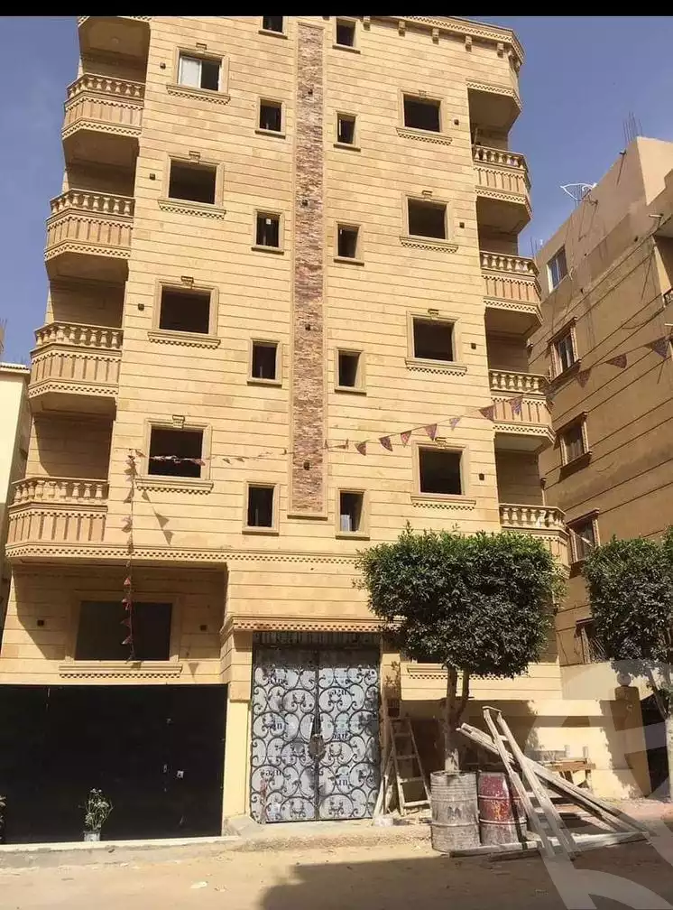 https://aqarmap.com.eg/ar/listing/4981008-for-sale-cairo-6th-of-october-el-ahyaa-neighborhood-1st-al-maahad