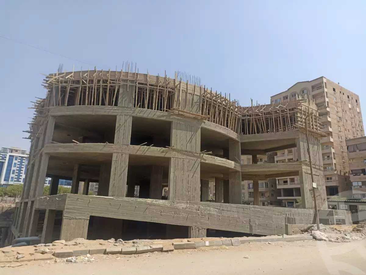 https://aqarmap.com.eg/ar/listing/4997713-for-sale-cairo-nasr-city-compounds-arab-home-mall-benayat