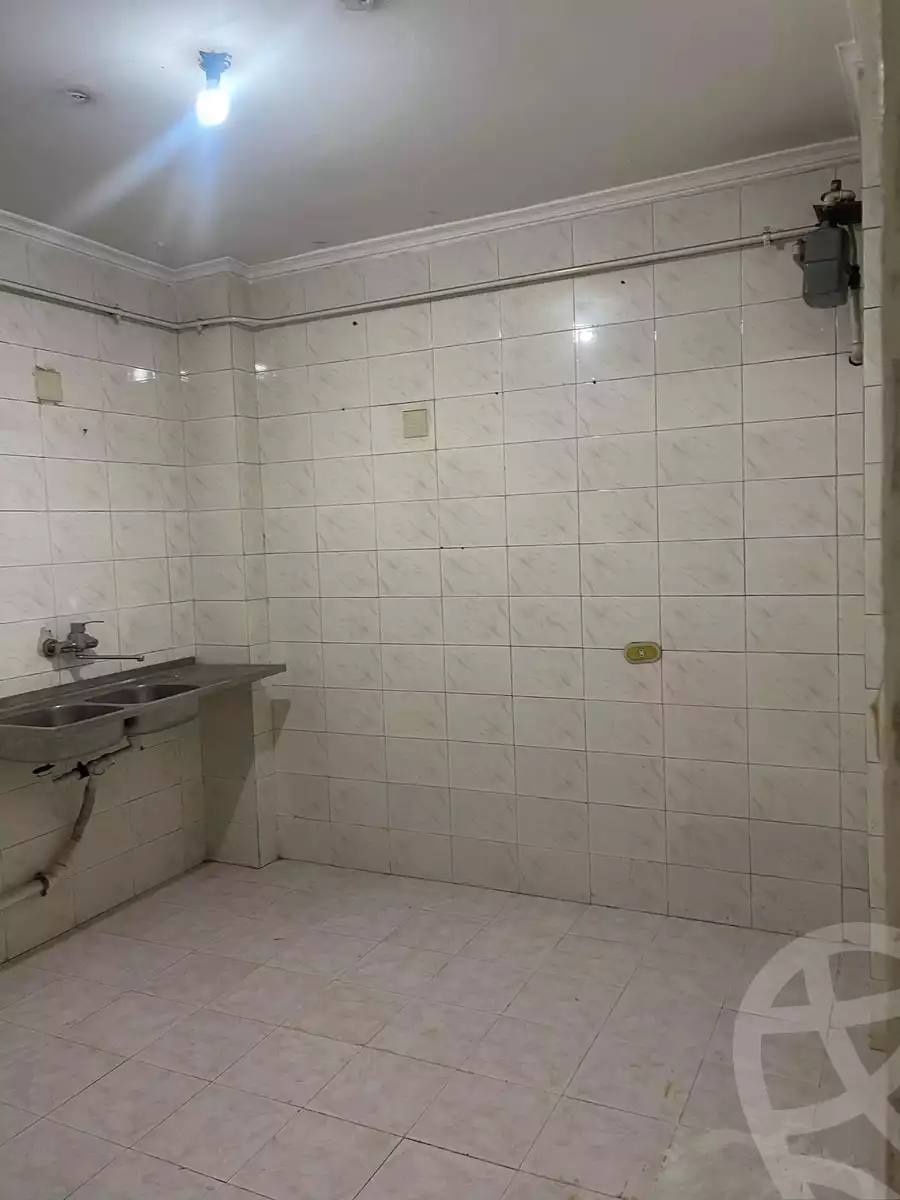 https://aqarmap.com.eg/ar/listing/5005174-for-rent-cairo-mokattam-lhdb-l-ly-shareaa-9