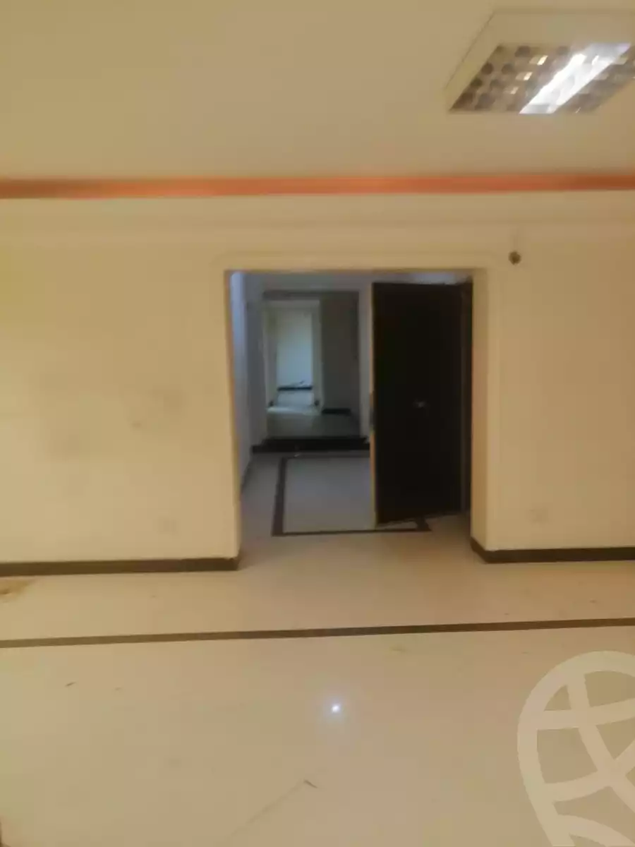 https://aqarmap.com.eg/ar/listing/5071992-for-rent-cairo-mokattam-lhdb-l-ly-shareaa-9