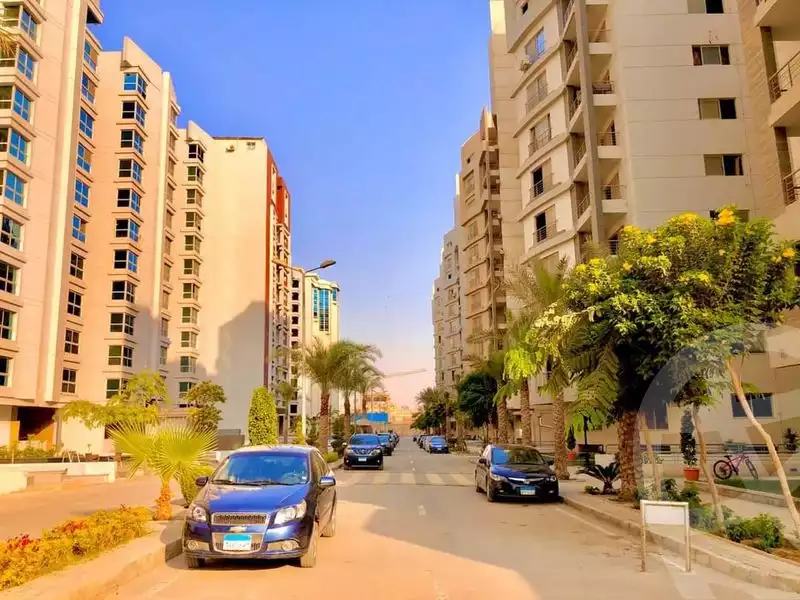 https://aqarmap.com.eg/ar/listing/5073246-for-sale-cairo-el-maadi-compounds-bavaria-town