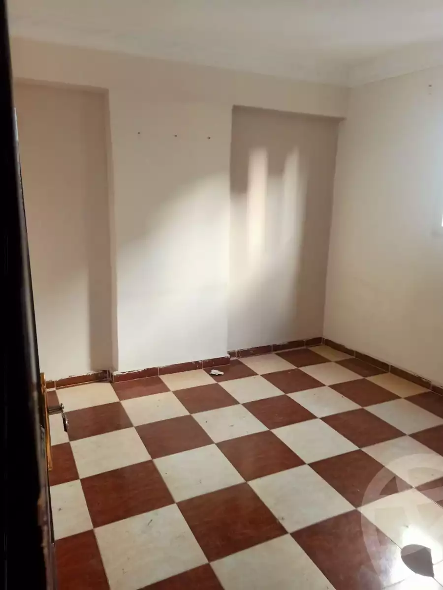 https://aqarmap.com.eg/ar/listing/5109635-for-rent-alexandria-el-asafra-shr-45