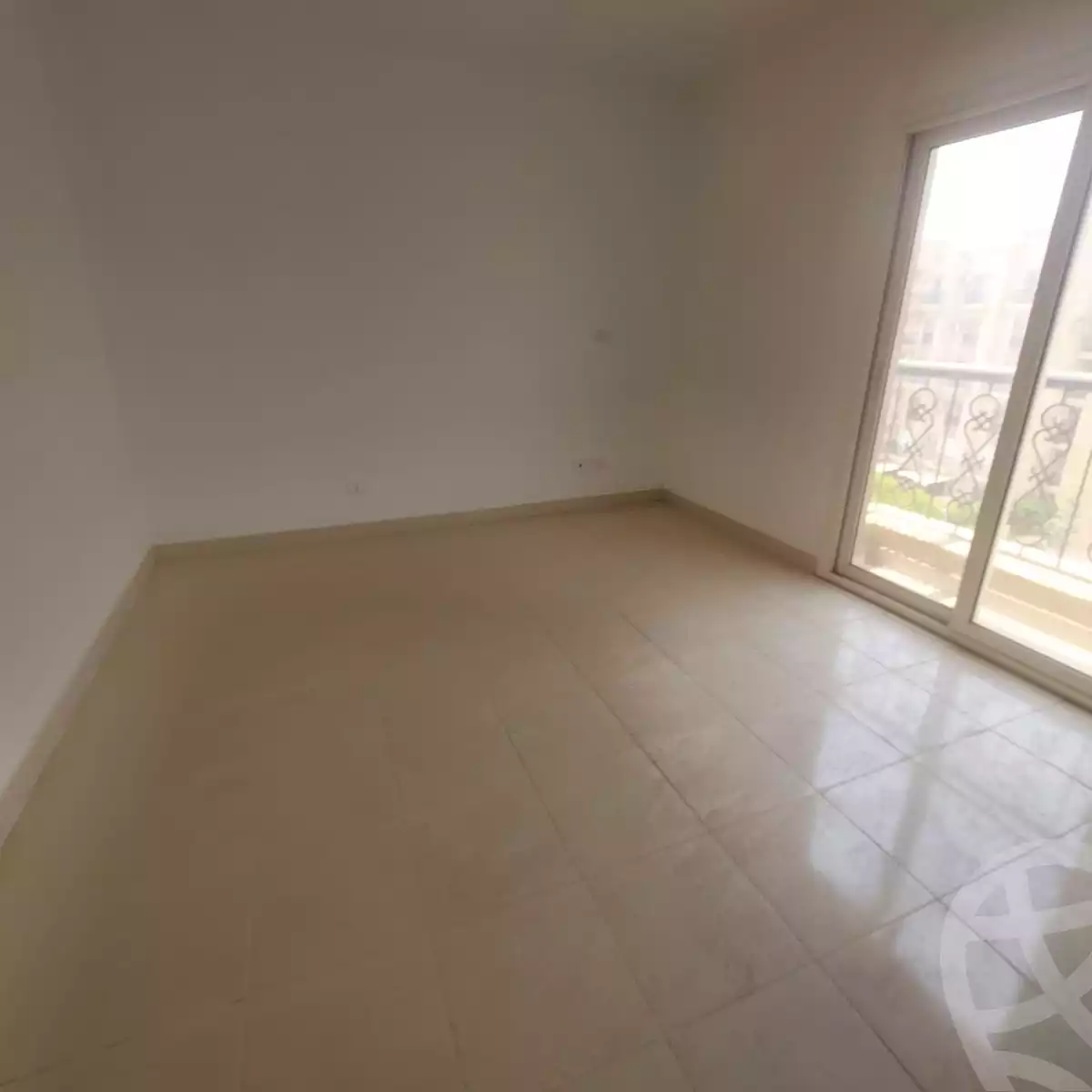 https://aqarmap.com.eg/en/listing/5118436-for-sale-cairo-new-cairo-lrhb-city-phase-8