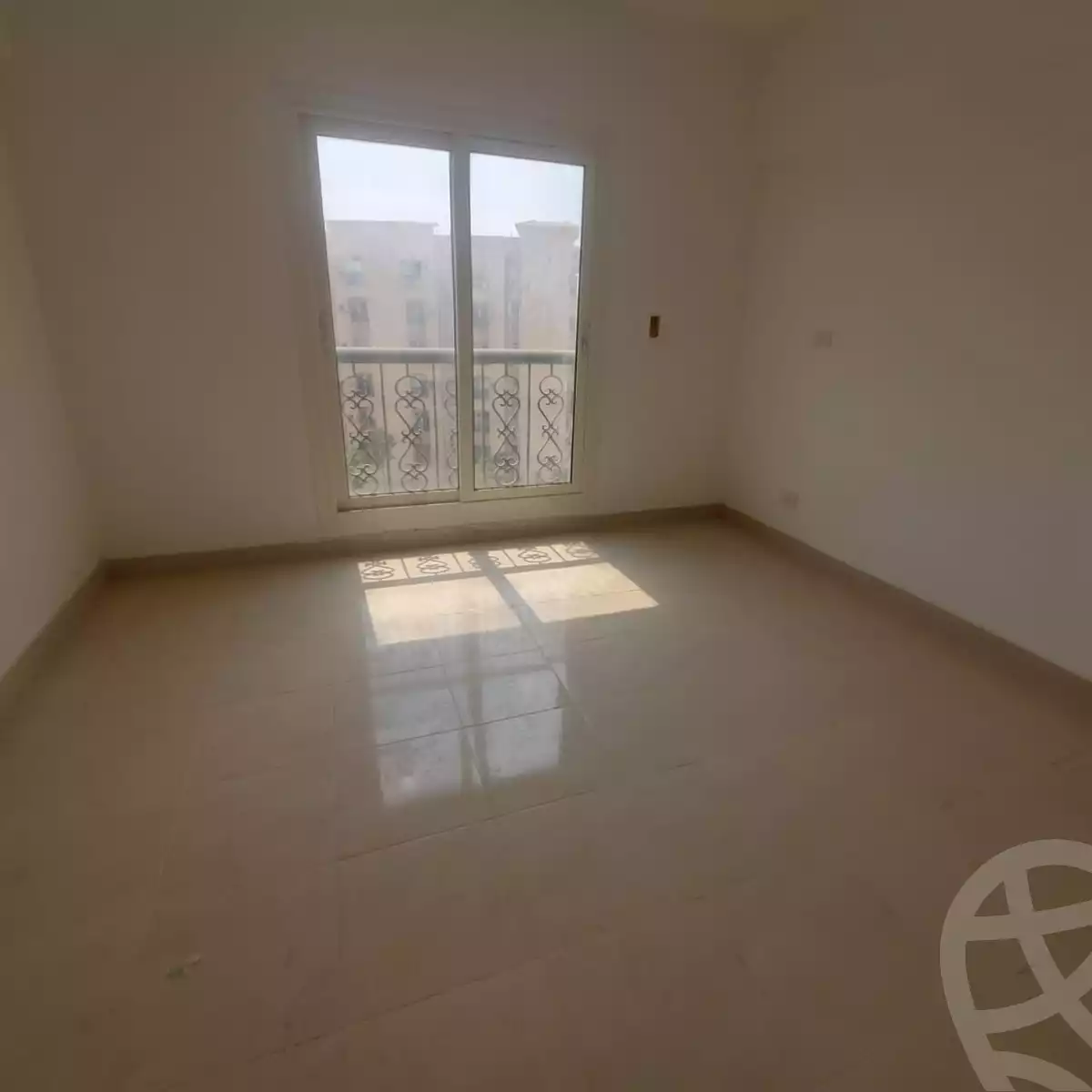 https://aqarmap.com.eg/ar/listing/5118436-for-sale-cairo-new-cairo-lrhb-city-phase-8