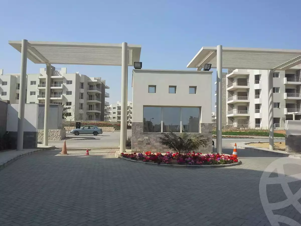 https://aqarmap.com.eg/ar/listing/5120880-for-rent-cairo-el-sheikh-zayed-city-compounds-dh-drys