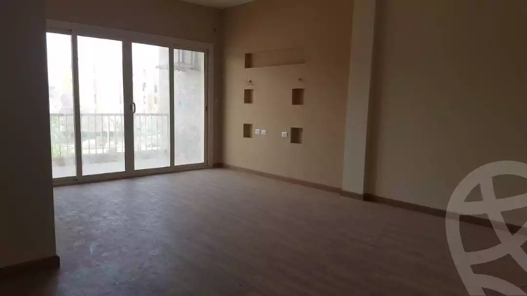 https://aqarmap.com.eg/ar/listing/5133964-for-rent-cairo-el-sheikh-zayed-city-compounds-dh-drys