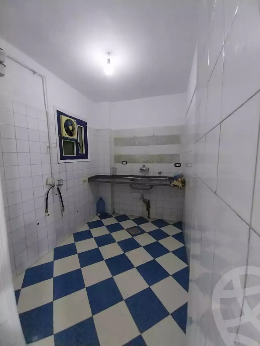https://aqarmap.com.eg/ar/listing/5139192-for-sale-alexandria-l-jmy-lbytsh-el-hanafeya-st
