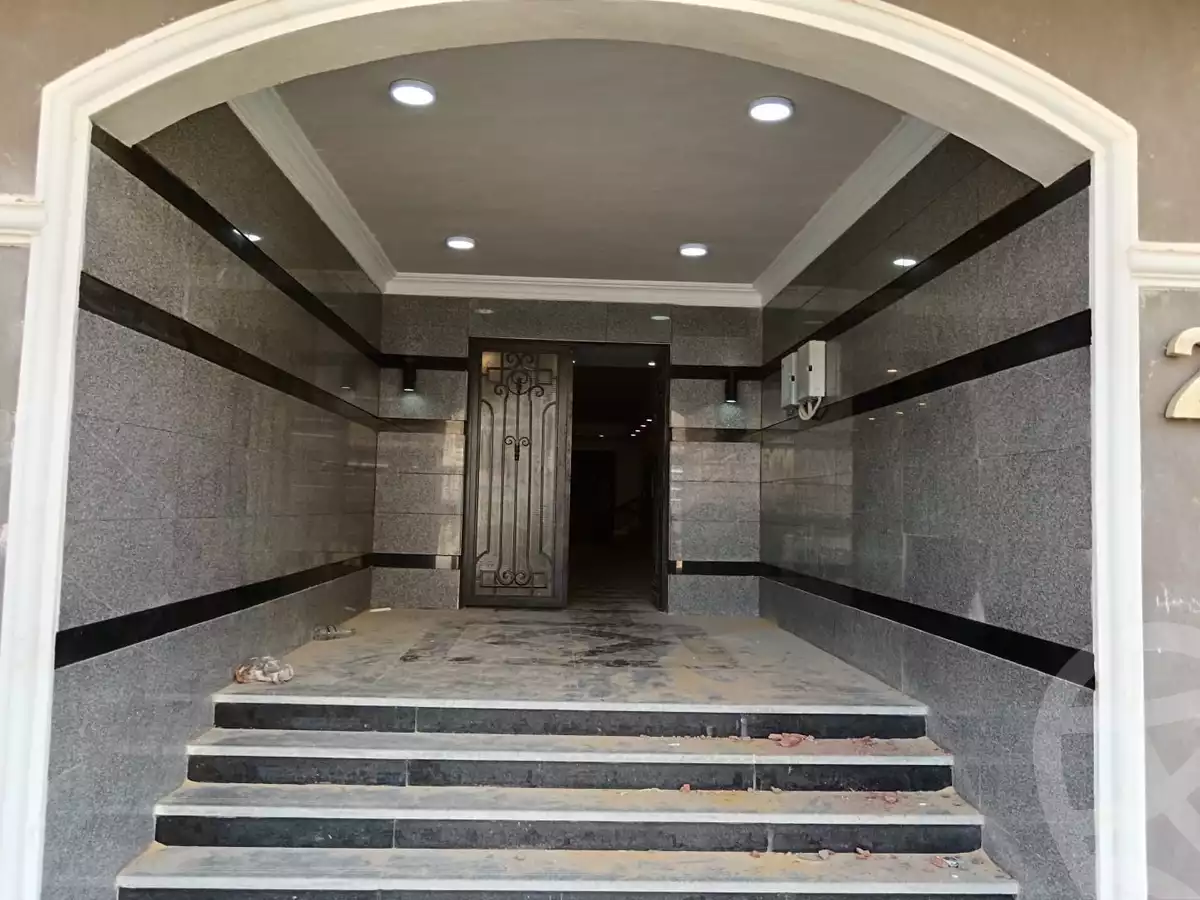 https://aqarmap.com.eg/en/listing/5145656-for-sale-cairo-new-cairo-compounds-kmbwnd-lnyb-l-m