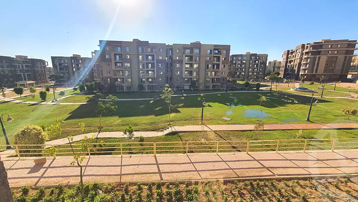 https://aqarmap.com.eg/en/listing/5184437-for-rent-cairo-6th-of-october-hadaeq-october-kmbwnd-fy-hdyq-ktwbr-dar-misr