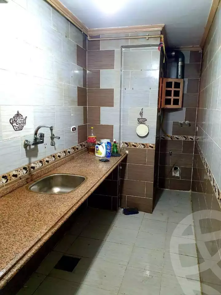 https://aqarmap.com.eg/en/listing/5186807-for-rent-alexandria-moharram-bey-kanal-al-mahmoudeya-al-bahri-st