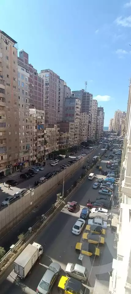 https://aqarmap.com.eg/en/listing/5186940-for-rent-alexandria-el-montazah-mohammed-naguib-square