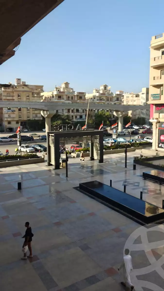 https://aqarmap.com.eg/ar/listing/5187839-for-sale-cairo-6th-of-october-compounds-lacite-plaza-mall
