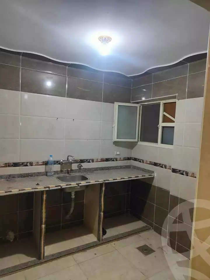 https://aqarmap.com.eg/en/listing/5197004-for-rent-alexandria-new-miami-mostafa-kamel-sttt