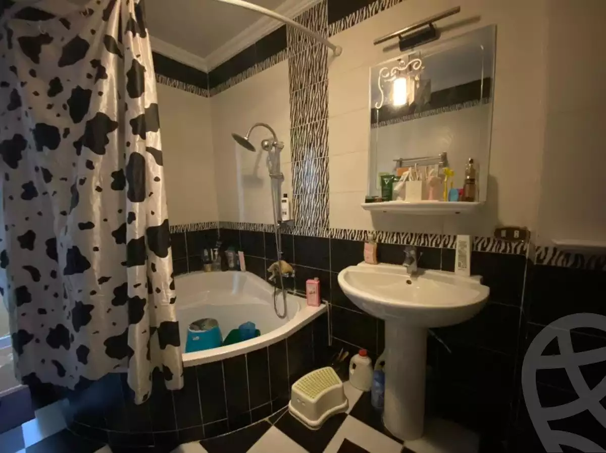 https://aqarmap.com.eg/en/listing/5208269-for-sale-cairo-hadayek-el-ahram-mntq-h