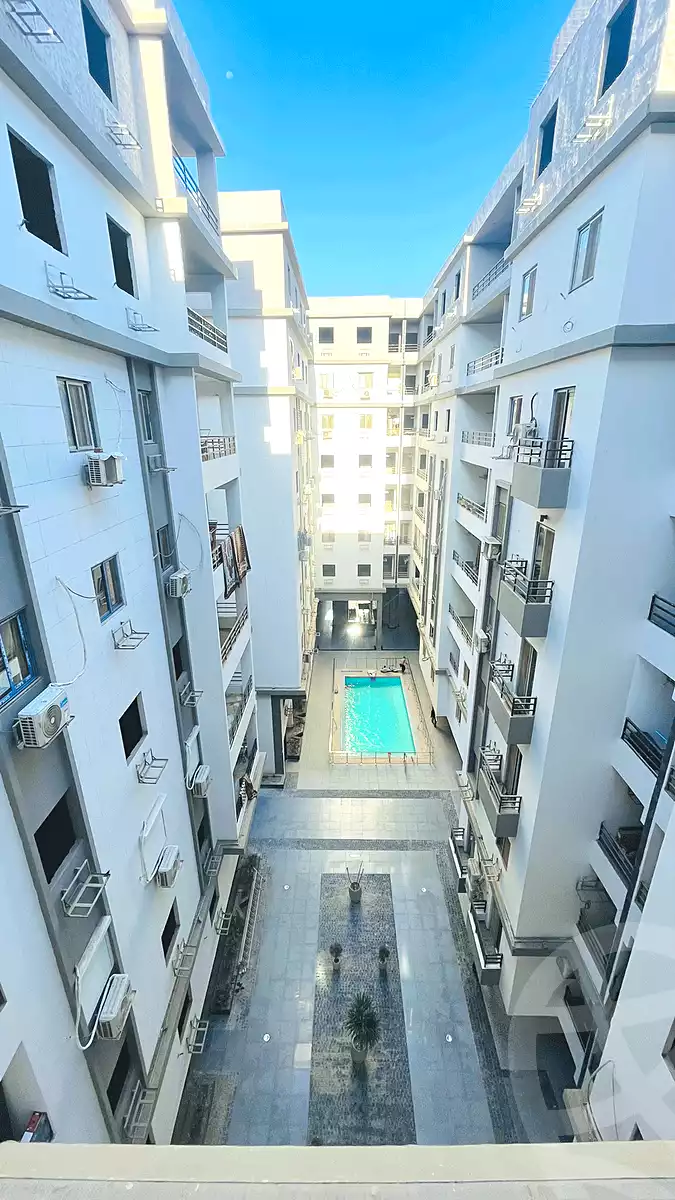 https://aqarmap.com.eg/ar/listing/5212510-for-sale-cairo-mokattam-el-hadabah-el-wosta-compounds-vittoria-compound-seven-stars