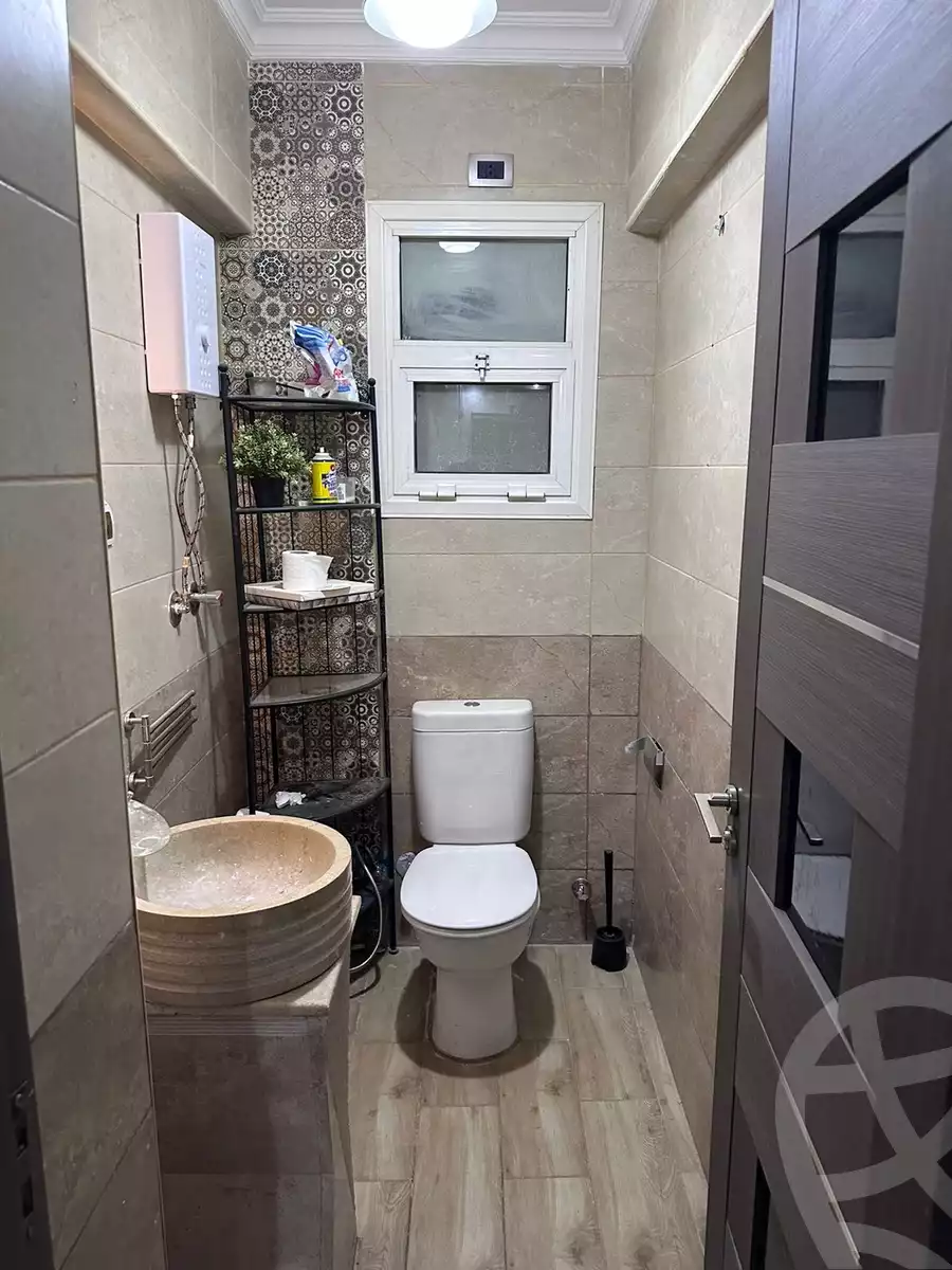 https://aqarmap.com.eg/en/listing/5215676-for-rent-cairo-new-cairo-lrhb-city-phase-8