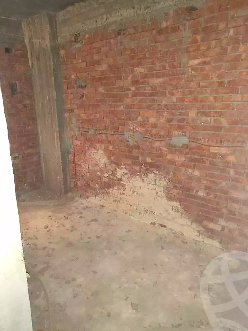 https://aqarmap.com.eg/en/listing/5217970-for-sale-cairo-helwan-helwan-el-sharkeya-ryad-pasha-st
