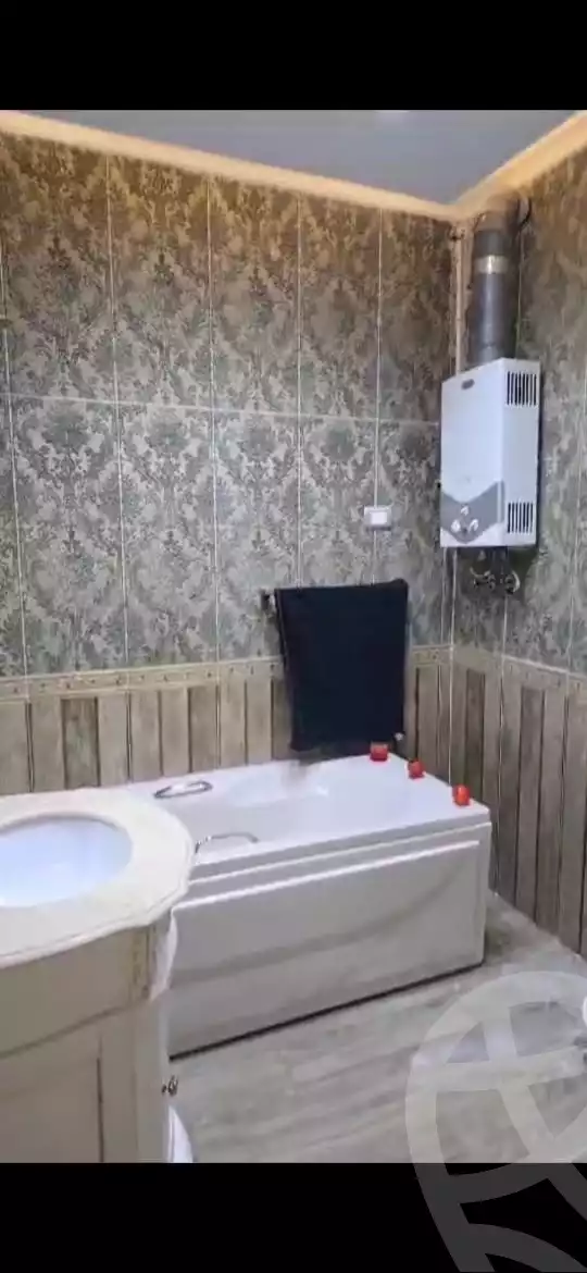 https://aqarmap.com.eg/en/listing/5218005-for-sale-cairo-new-cairo-lrhb-city-phase-5-talaat-mostafa-st