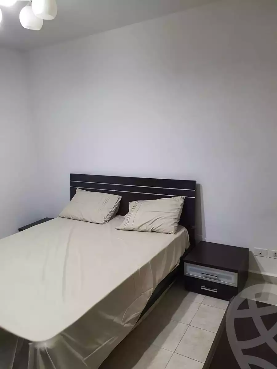 https://aqarmap.com.eg/ar/listing/5220182-for-rent-cairo-new-cairo-lrhb-city-phase-5-ibn-al-nafees-st