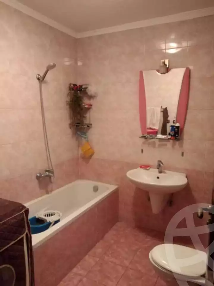 https://aqarmap.com.eg/ar/listing/5223481-for-rent-cairo-mokattam-lhdb-l-ly-hy-lqswr