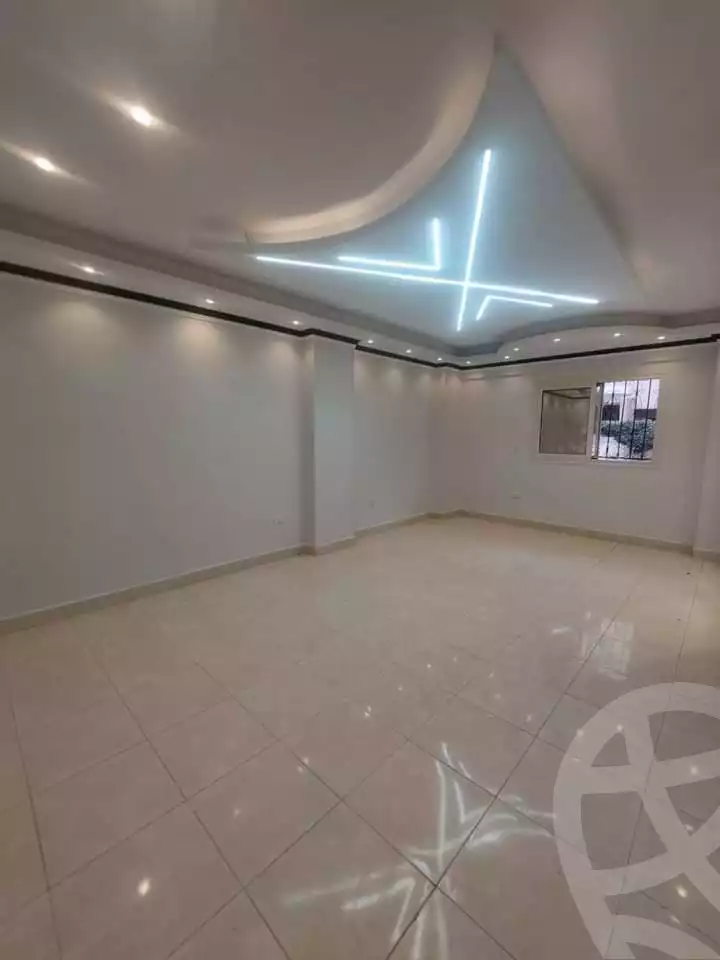 https://aqarmap.com.eg/en/listing/5225725-for-sale-cairo-6th-of-october-el-ahyaa-neighborhood-3rd-al-hay-al-thalith-st