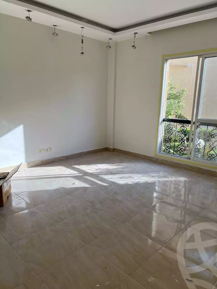 https://aqarmap.com.eg/en/listing/5228878-for-rent-cairo-new-cairo-lrhb-city-mtdd-lrhb-phase-8