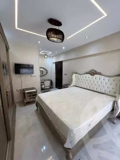 https://aqarmap.com.eg/ar/listing/5230058-for-rent-cairo-new-cairo-compounds-mwntn-fyw-y-syty-club-park-mountain-view-icity
