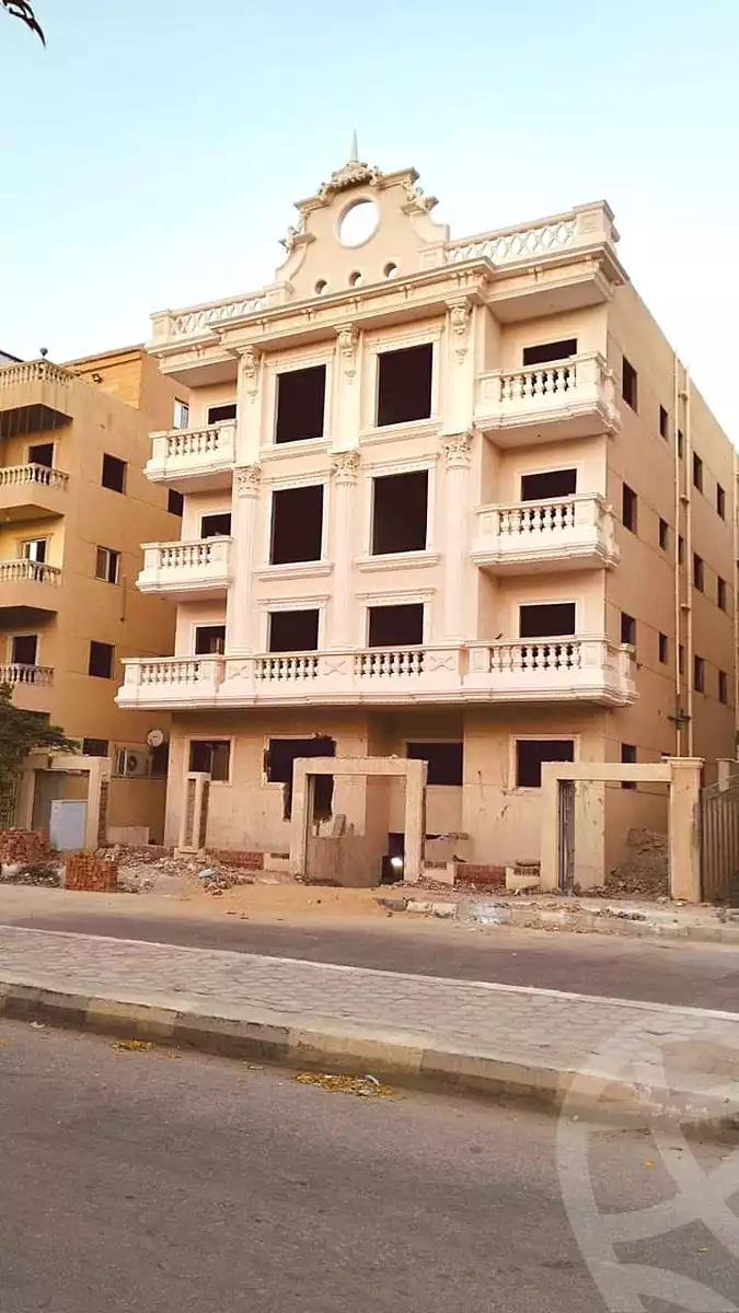 https://aqarmap.com.eg/en/listing/5232803-for-sale-cairo-el-shorouk-lhy-lthlth-grb