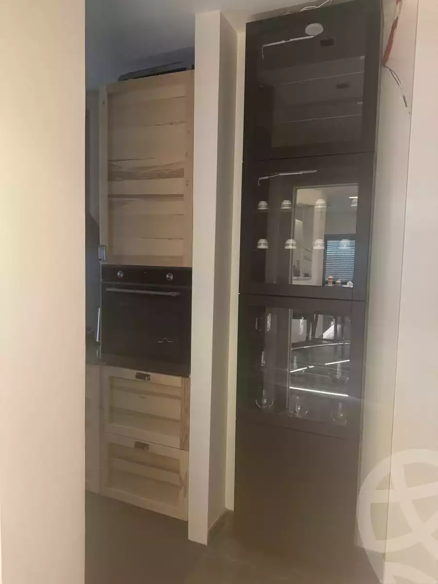 https://aqarmap.com.eg/ar/listing/5235544-for-rent-cairo-el-sheikh-zayed-city-compounds-kmbwnd-wyst-twn-swdyk