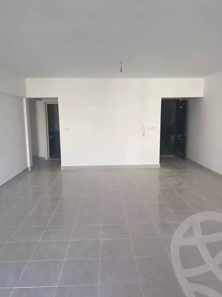 https://aqarmap.com.eg/en/listing/5237745-for-rent-cairo-new-cairo-lrhb-city-phase-7